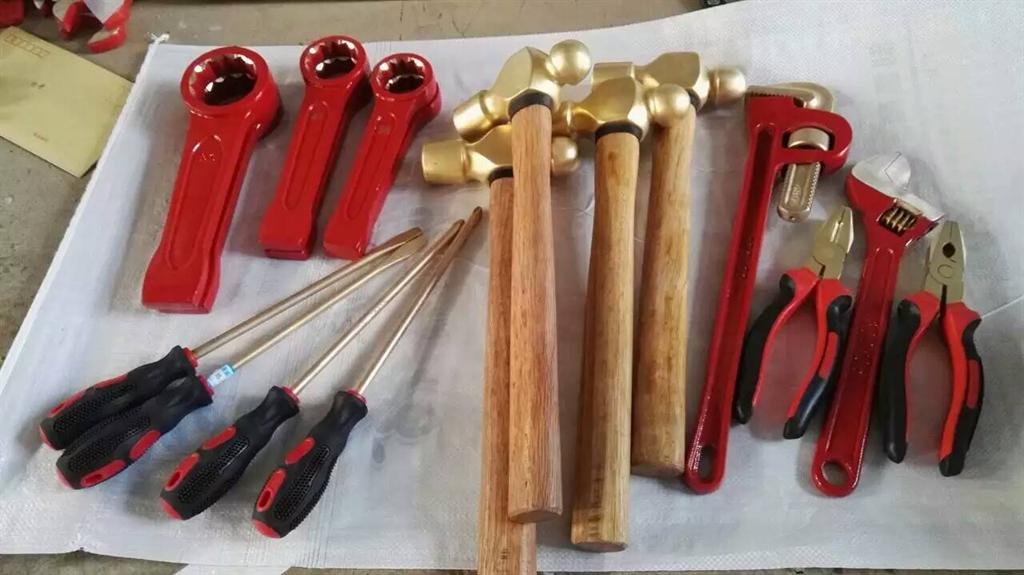 <strong>防爆F(xiàn)扳手</strong>